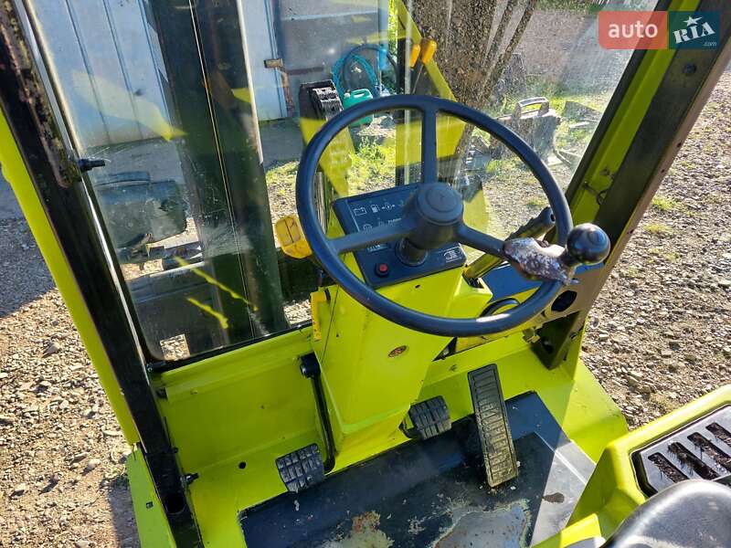 Вилочний навантажувач Clark DPM 1991 в Чернівцях