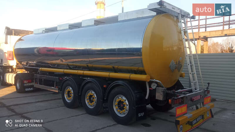 Clayton Commercial S1 2002
