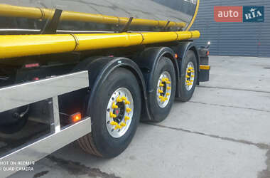 Цистерна Clayton Commercial S1 2002 в 