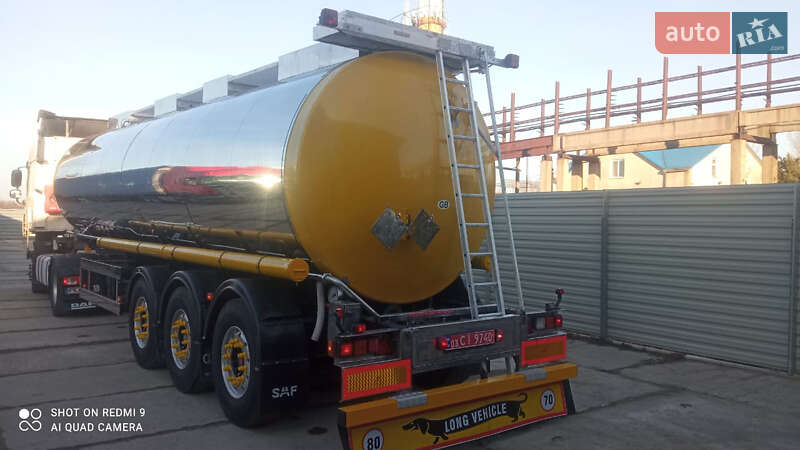 Цистерна Clayton Commercial S1 2002 в Житомирі