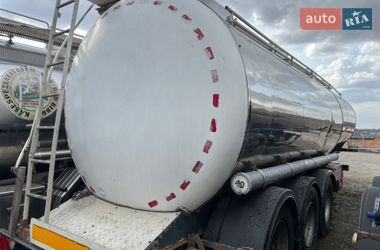 Цистерна напівпричіп Clayton СС 1994 в Вінниці