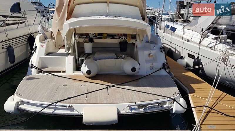 Моторная яхта Cranchi M 44HT 2016 в 
