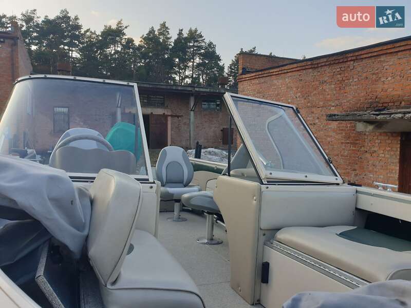 Катер Crestliner Sportfish 2012 в Житомире