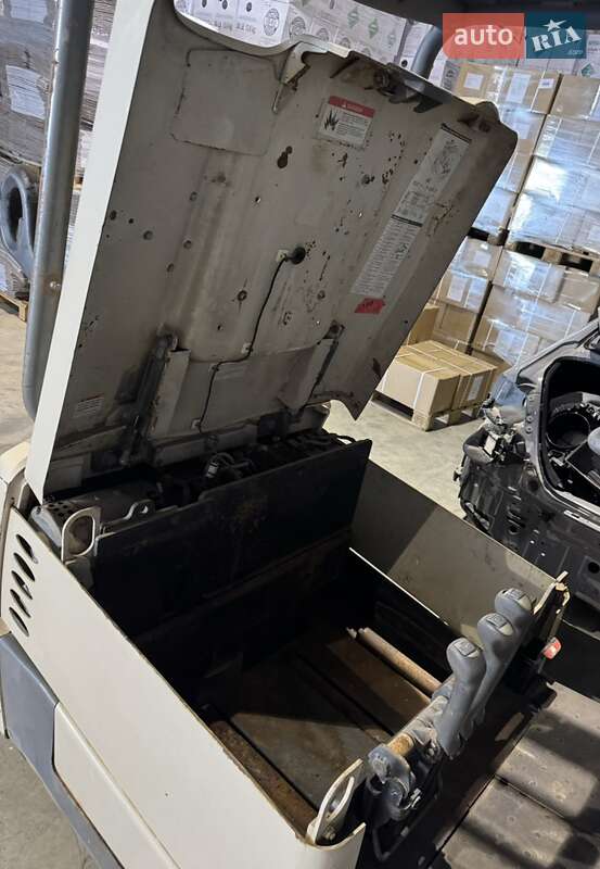 Вилочний навантажувач Crown SC 2010 в Луцьку фото 7 Вилочний навантажувач Crown SC 2010 в Луцьку