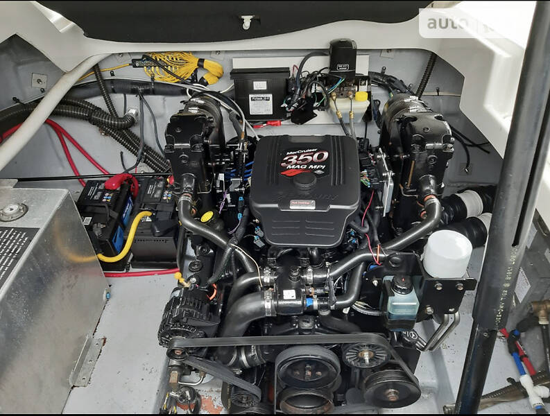 Катер Crownline CR 2008 в Киеве