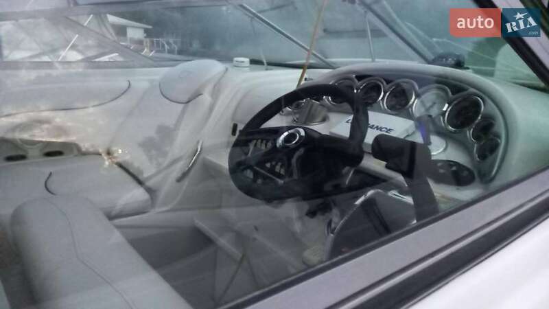 Моторна яхта Crownline SCR 2006 в Києві