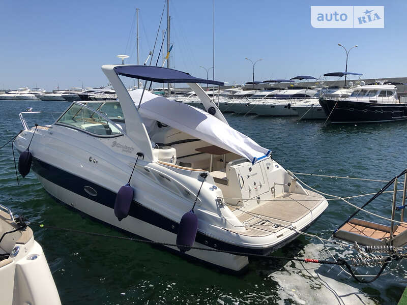 Моторная яхта Cruisers Yachts 300 2007 в Одессе