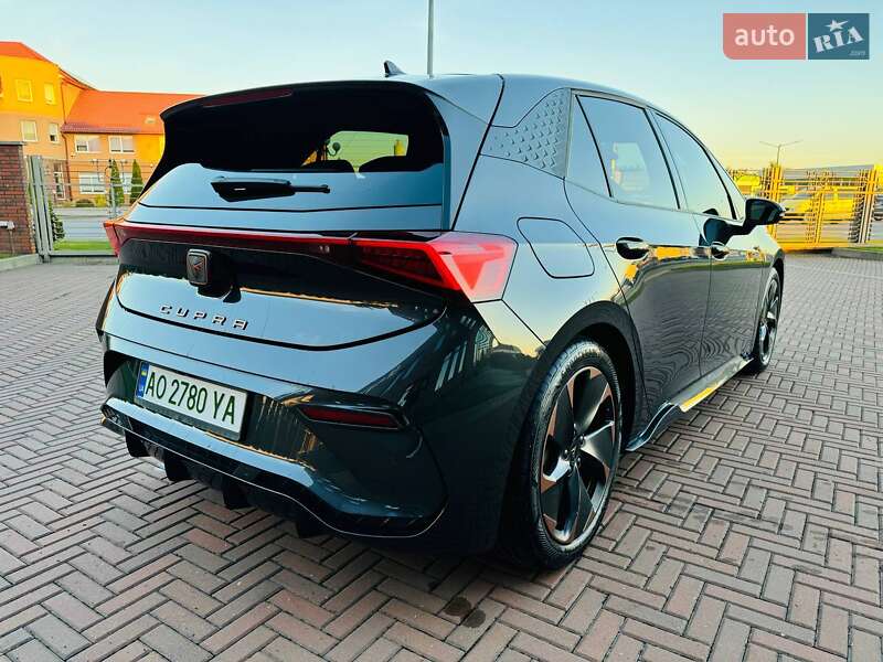 Хэтчбек Cupra Born 2022 в Мукачево