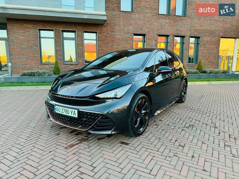 Хэтчбек Cupra Born 2022 в Мукачево
