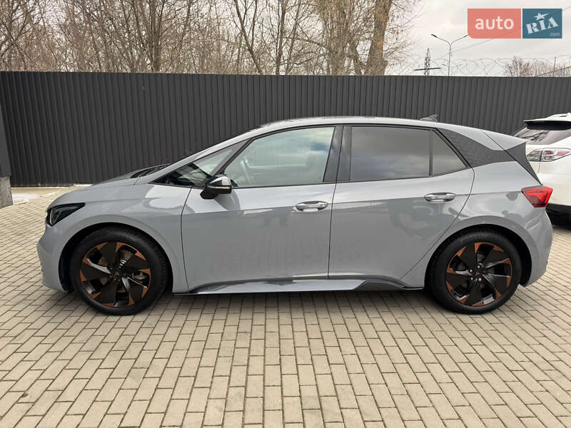 Хэтчбек Cupra Born 2023 в Киеве