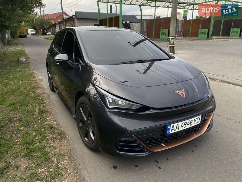 Хэтчбек Cupra Born 2023 в Киеве