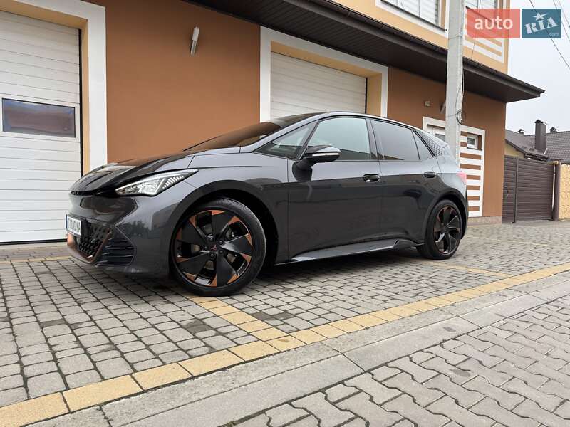 Хэтчбек Cupra Born 2022 в Ивано-Франковске