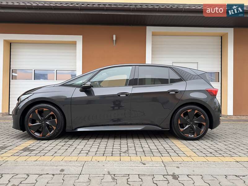 Хэтчбек Cupra Born 2022 в Ивано-Франковске