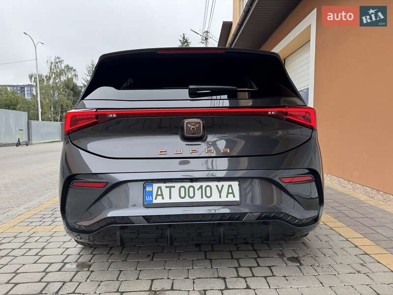 Хэтчбек Cupra Born 2022 в Ивано-Франковске