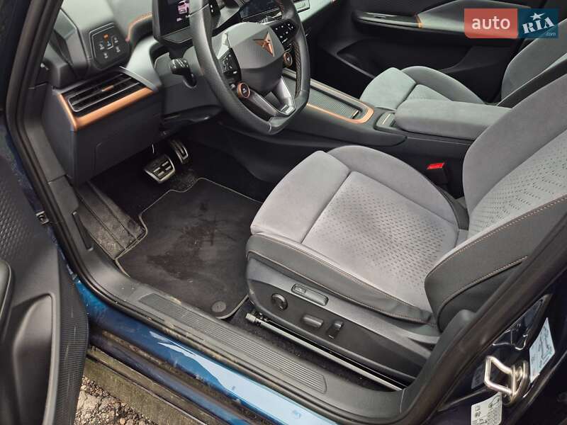 Хэтчбек Cupra Born 2024 в Киеве