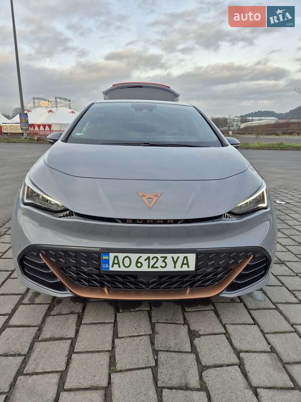 Хэтчбек Cupra Born 2024 в Мукачево