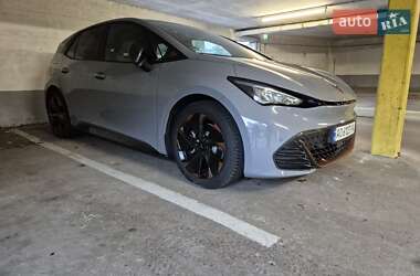 Хэтчбек Cupra Born 2024 в Мукачево