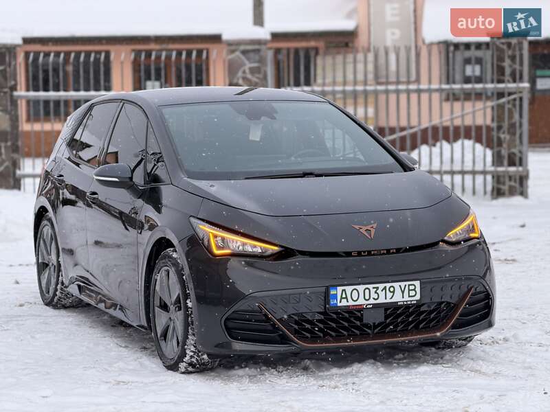Хэтчбек Cupra Born 2022 в Мукачево
