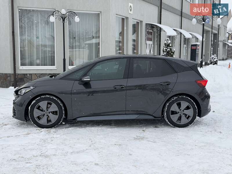 Хэтчбек Cupra Born 2022 в Мукачево