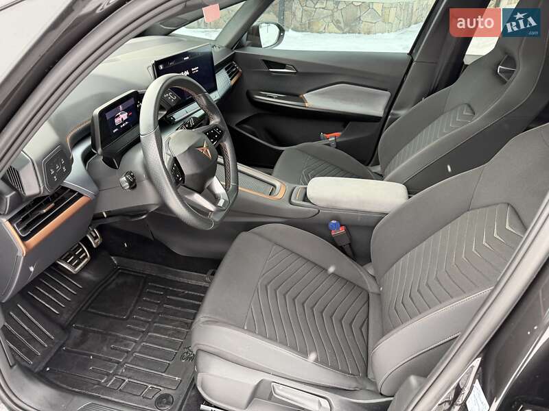 Хэтчбек Cupra Born 2022 в Мукачево