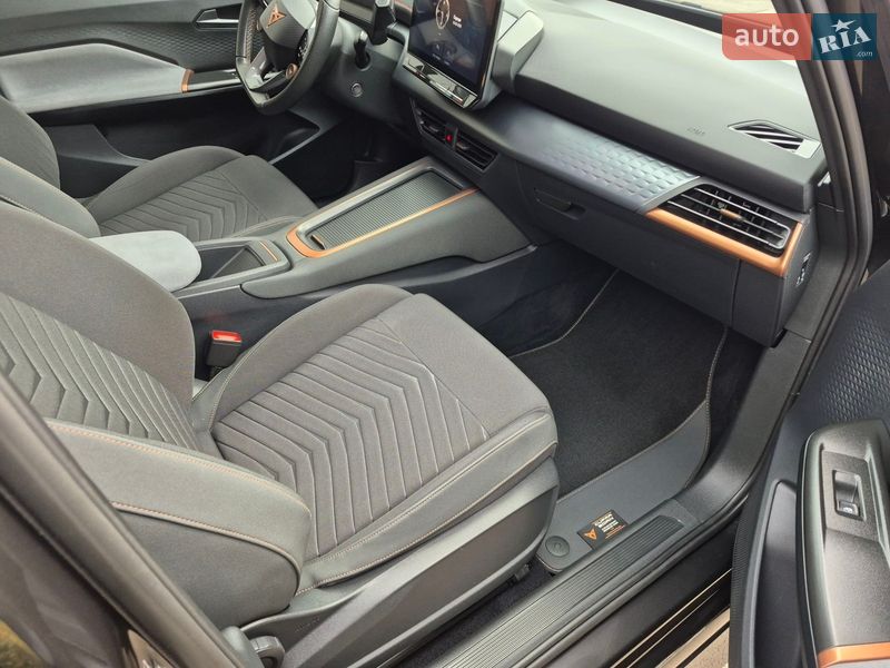 Хэтчбек Cupra Born 2023 в Ровно