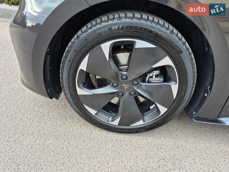 Хэтчбек Cupra Born 2023 в Ровно