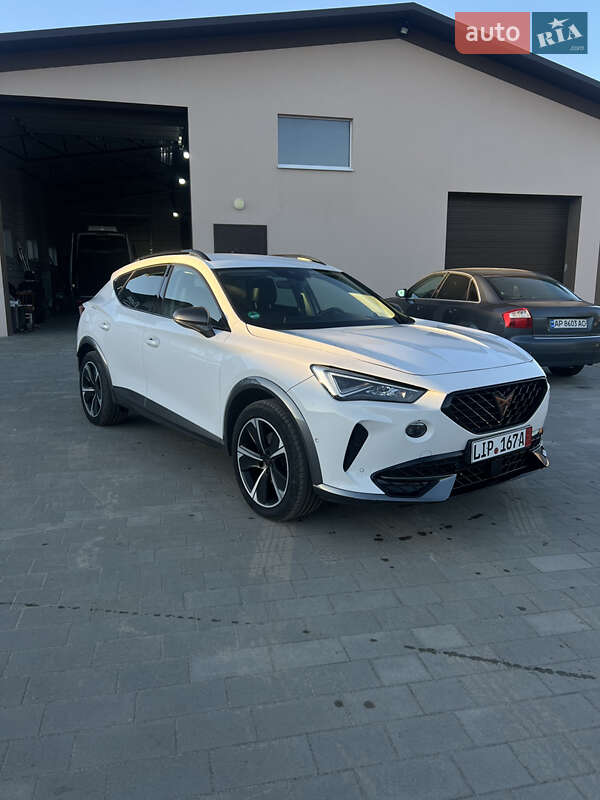 Позашляховик / Кросовер Cupra Formentor 2022 в 