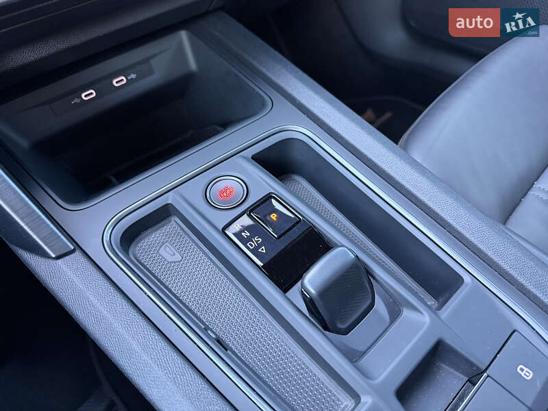 Позашляховик / Кросовер Cupra Formentor 2023 в Києві фото 34 Позашляховик / Кросовер Cupra Formentor 2023 в Києві