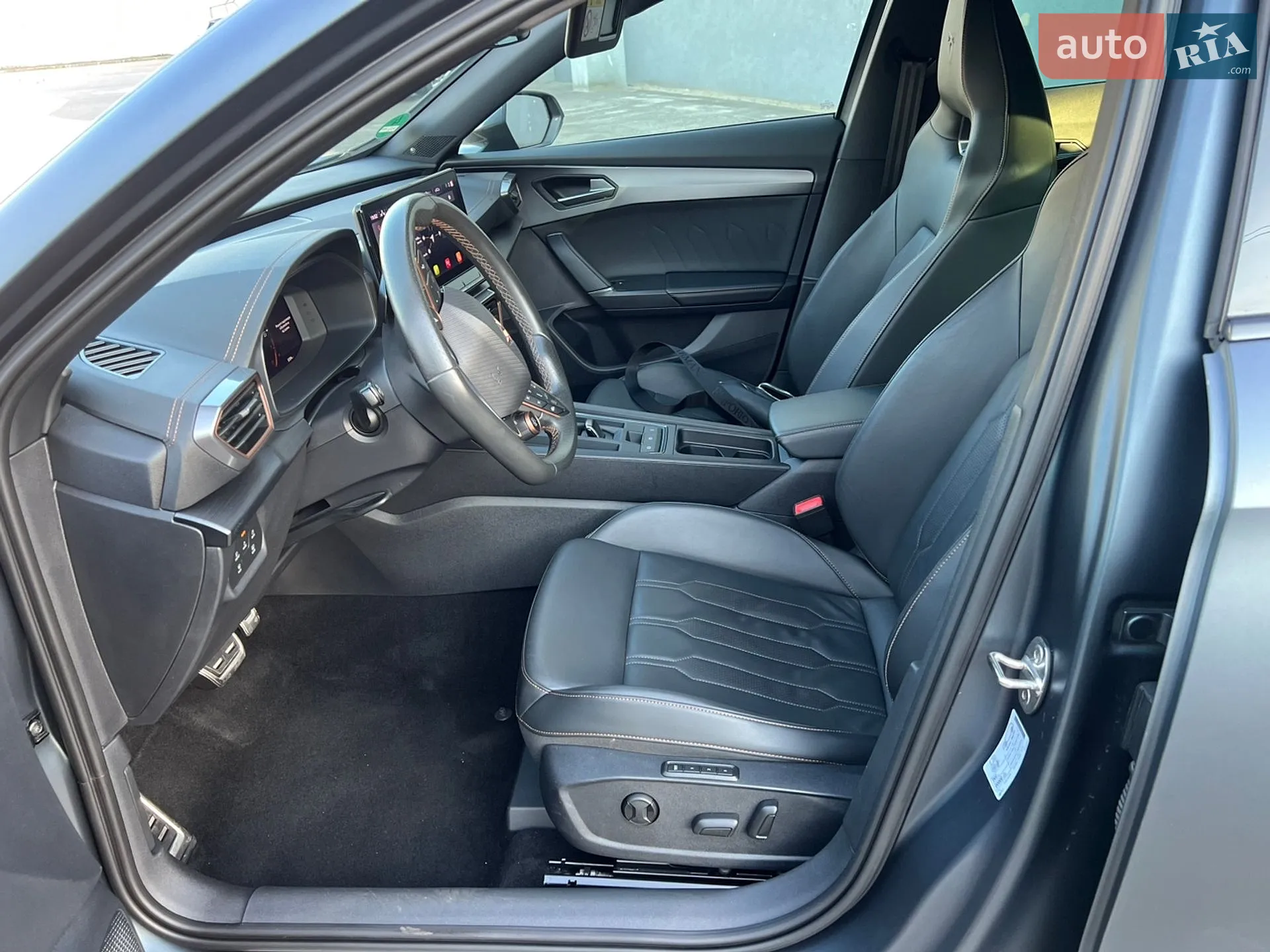 Cupra Formentor 2021 VIN VSSZZZKMZNR008288 фото оголошення 13 з 36