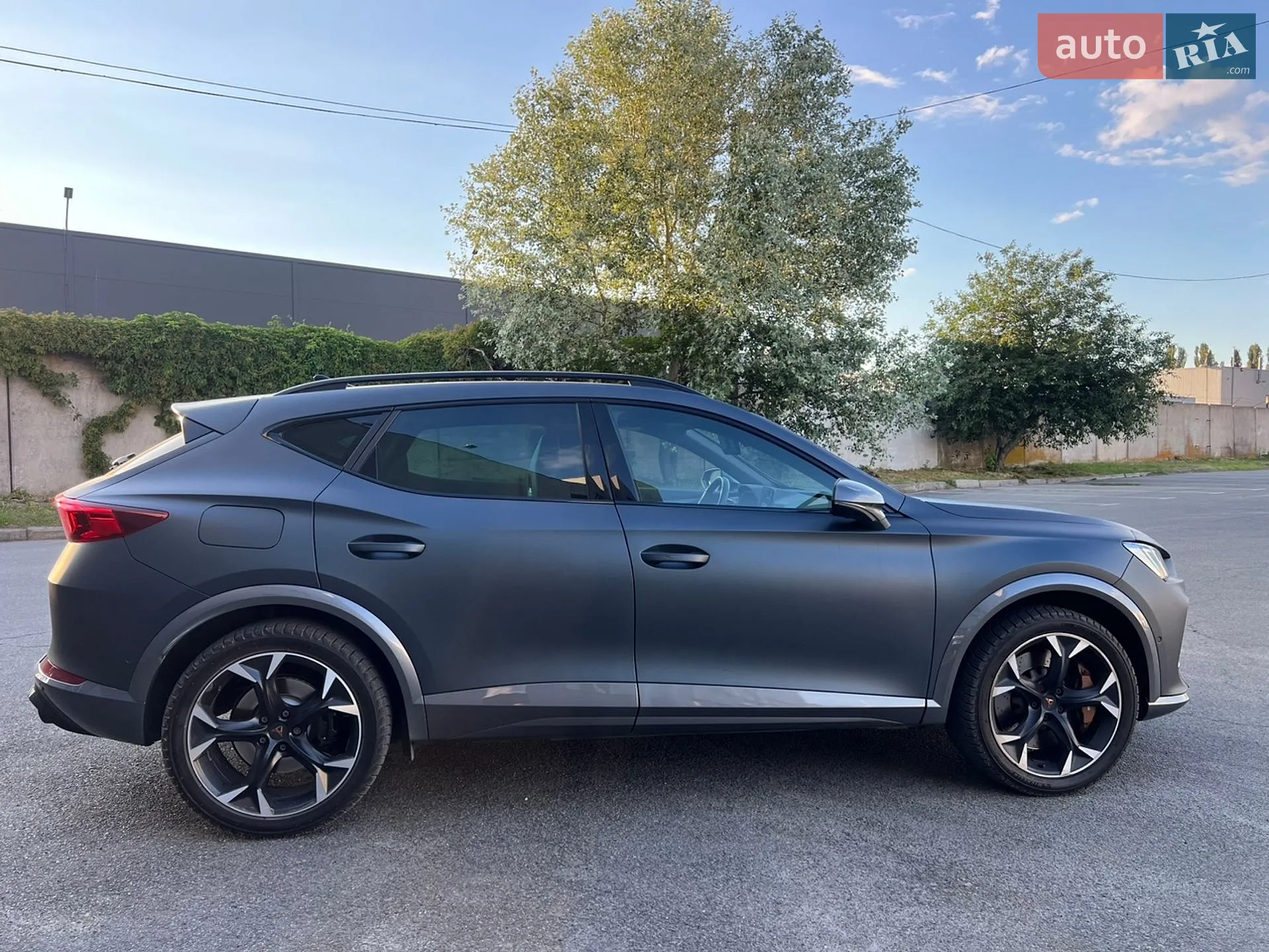 Cupra Formentor 2021 VIN VSSZZZKMZNR008288 фото оголошення 4 з 36