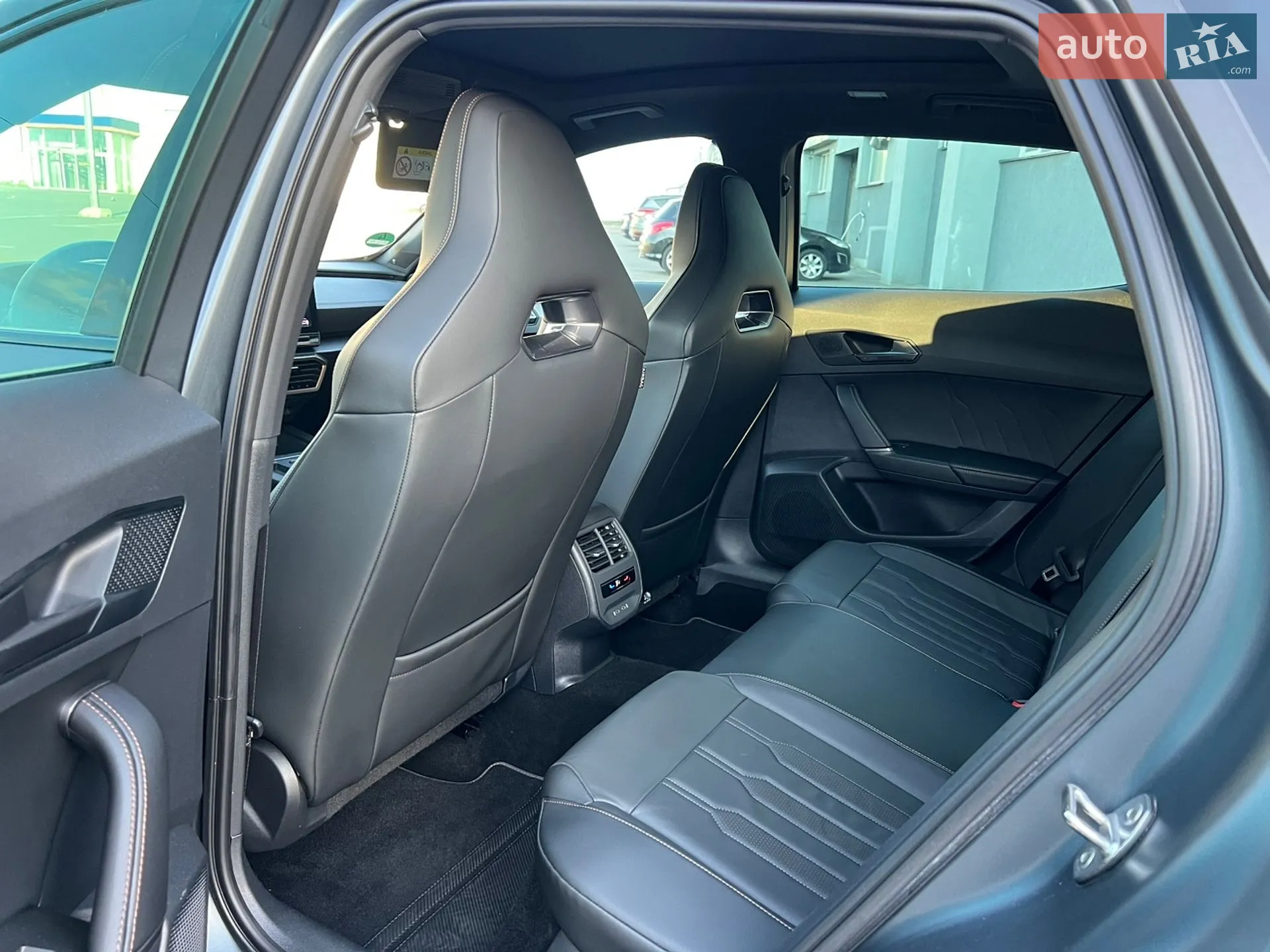 Cupra Formentor 2021 VIN VSSZZZKMZNR008288 фото оголошення 16 з 36