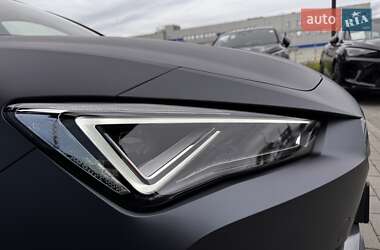 Хэтчбек Cupra Leon 2024 в 