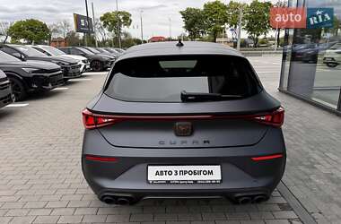 Хэтчбек Cupra Leon 2024 в 