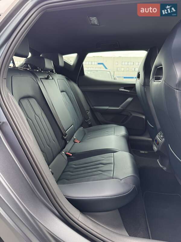 Хетчбек Cupra Leon 2024 в Києві фото 39 Хетчбек Cupra Leon 2024 в Києві