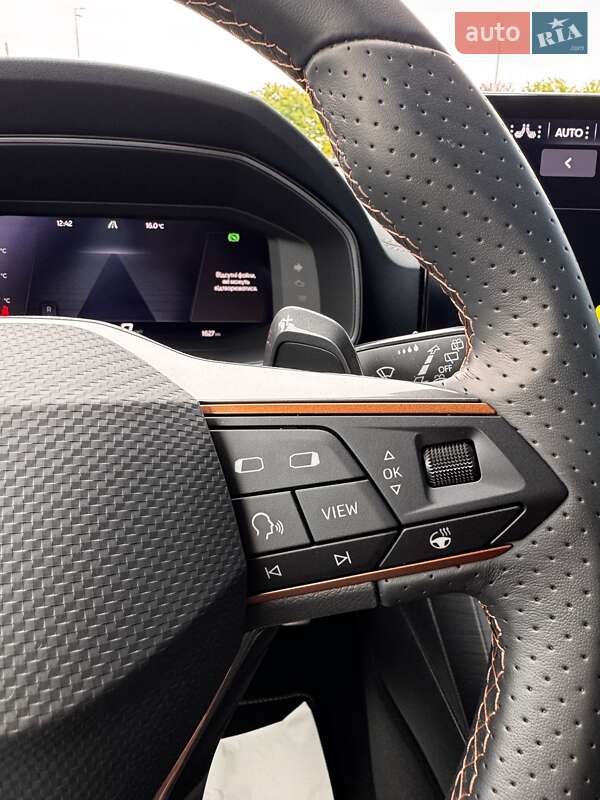 Хетчбек Cupra Leon 2024 в Києві фото 62 Хетчбек Cupra Leon 2024 в Києві