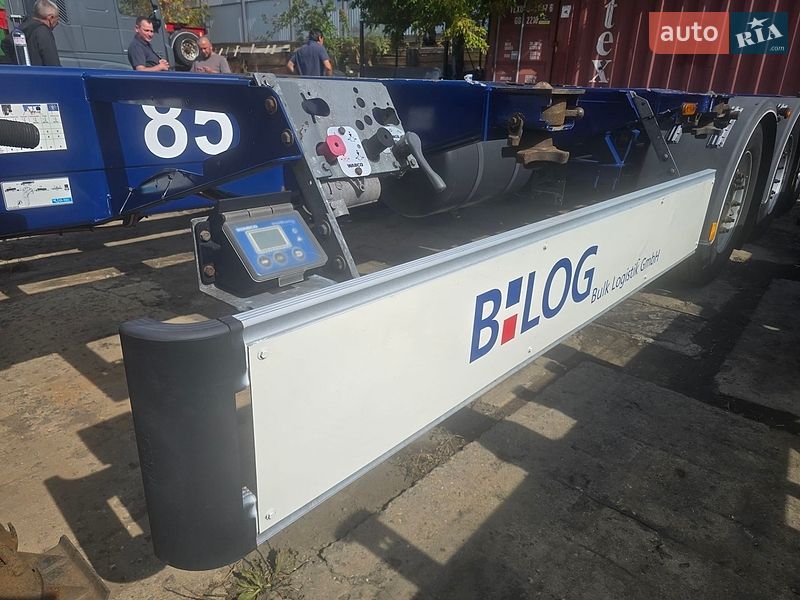Контейнеровоз напівпричіп D-Tec FT-4303V 2015 в Рівному