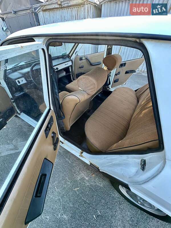 Седан Dacia 1310 1991 в Киеве