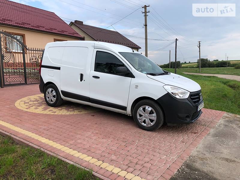 Грузопассажирский фургон Dacia Dokker 2013 в Тернополе