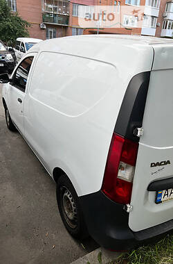 Грузовой фургон Dacia Dokker 2014 в Киеве
