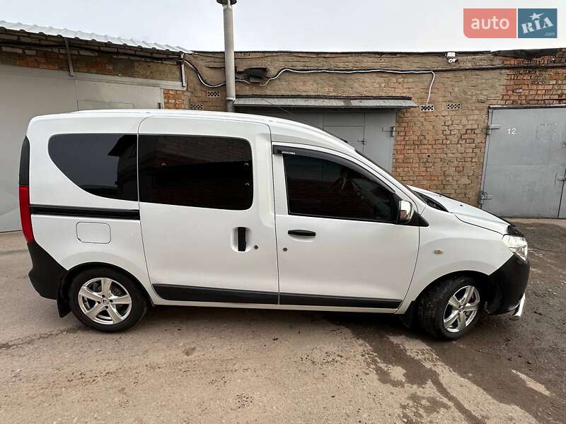 Dacia Dokker 2015