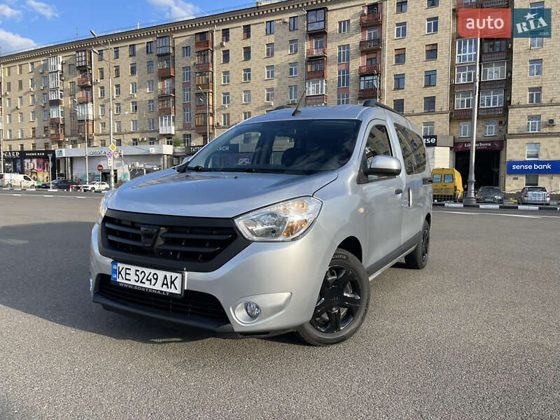 Мінівен Dacia Dokker 2015 в Харкові