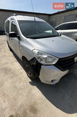 Минивэн Dacia Dokker 2016 в 