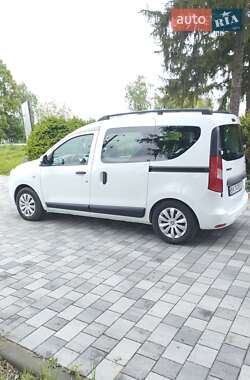 Мінівен Dacia Dokker 2013 в 