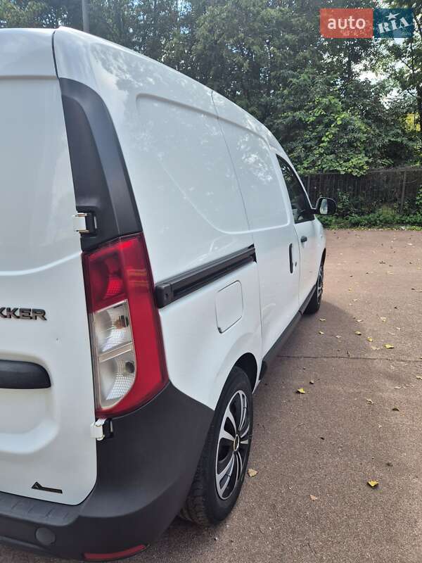 Грузопассажирский фургон Dacia Dokker 2016 в Киеве