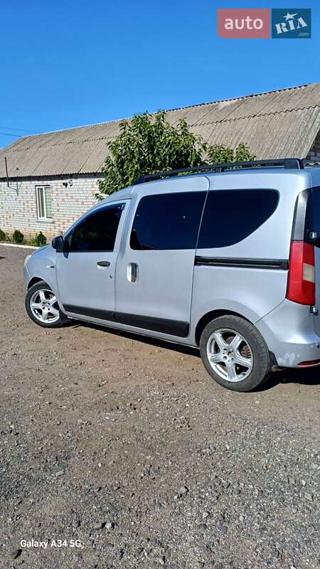 Минивэн Dacia Dokker 2014 в Никополе