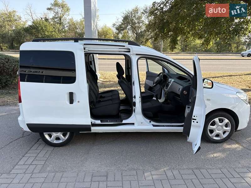 Минивэн Dacia Dokker 2013 в Запорожье
