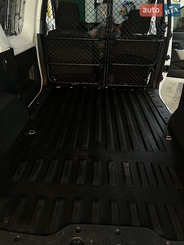 Грузовой фургон Dacia Dokker 2013 в Харькове