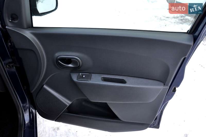 Минивэн Dacia Dokker 2018 в Львове