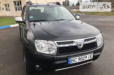 Позашляховик / Кросовер Dacia Duster 2011 в Стрию