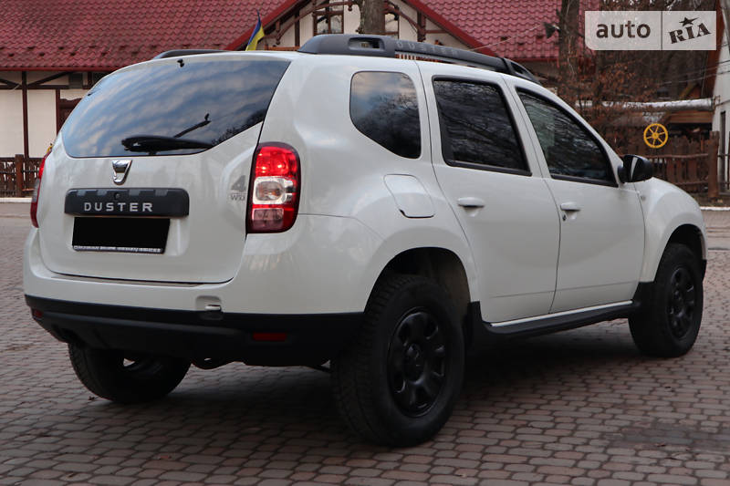 Позашляховик / Кросовер Dacia Duster 2015 в Дрогобичі